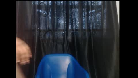 Snapshot of ebony_queenx chatting on 05/23/26, 09:35 Queen online show from 05/23/26, 09:35
