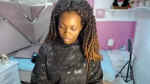 ebony_rizon online show from 06/09/26, 01:01