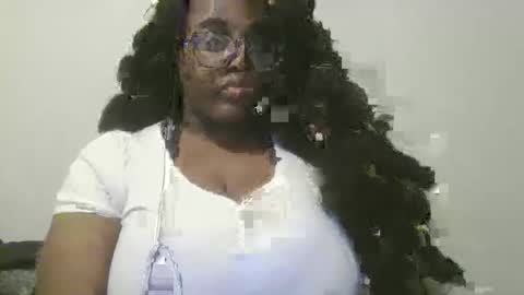 ebonybigtitqueen3 online show from 11/05/25, 02:00