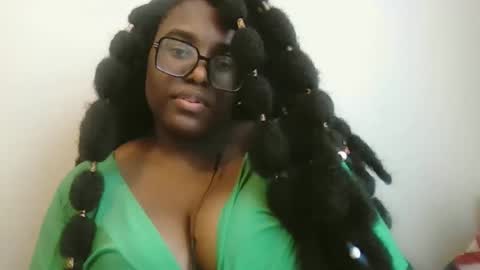 ebonybigtitqueen3 online show from 11/14/25, 07:23