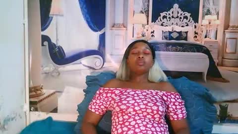 Snapshot of ebonyblisss chatting on 02/05/25, 01:11 Tamia online show from 02/05/25, 01:11