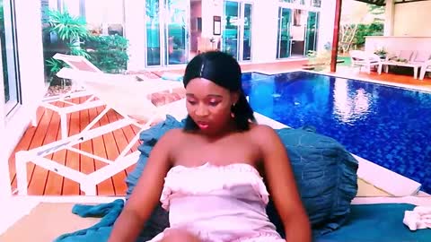 Snapshot of ebonyblisss chatting on 02/15/25, 01:10 Tamia online show from 02/15/25, 01:10