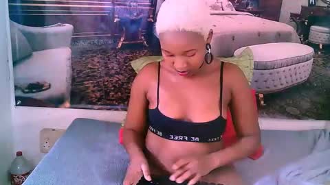 Snapshot of ebonyblisss chatting on 03/12/25, 06:29 Tamia online show from 03/12/25, 06:29