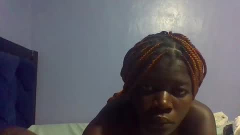 Snapshot of ebonybloom01 chatting on 03/05/25, 04:45 ebonybloom01 online show from 03/05/25, 04:45