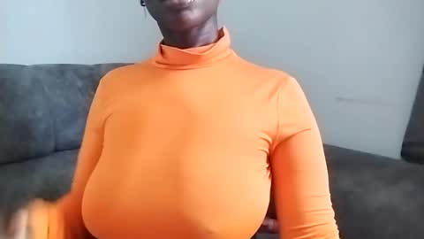 Snapshot of ebonycandymelani chatting on 02/16/25, 01:27 Ebony Melanie online show from 02/16/25, 01:27