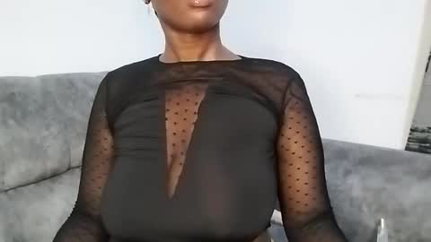 Snapshot of ebonycandymelani chatting on 03/01/25, 10:31 Ebony Melanie online show from 03/01/25, 10:31