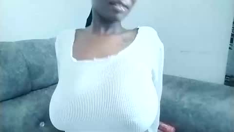 Snapshot of ebonycandymelani chatting on 03/04/25, 10:46 Ebony Melanie online show from 03/04/25, 10:46