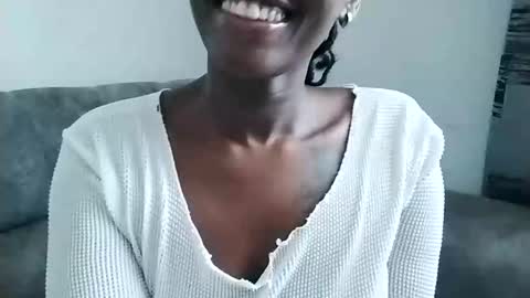 Snapshot of ebonycandymelani chatting on 03/04/25, 01:49 Ebony Melanie online show from 03/04/25, 01:49