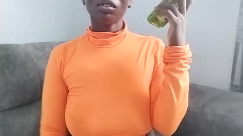 Snapshot of ebonycandymelani chatting on 03/10/25, 11:21 Ebony Melanie online show from 03/10/25, 11:21