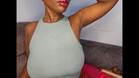 Snapshot of ebonycandymelani chatting on 09/28/25, 10:04 Ebony Melanie online show from 09/28/25, 10:04