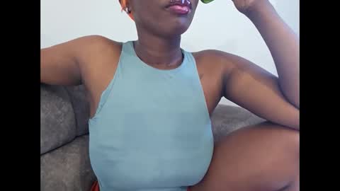Snapshot of ebonycandymelani chatting on 09/29/25, 10:20 Ebony Melanie online show from 09/29/25, 10:20