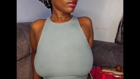 Snapshot of ebonycandymelani chatting on 10/03/25, 11:46 Ebony Melanie online show from 10/03/25, 11:46