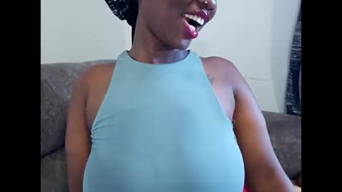 Snapshot of ebonycandymelani chatting on 10/04/25, 11:52 Ebony Melanie online show from 10/04/25, 11:52
