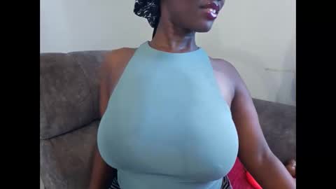 Snapshot of ebonycandymelani chatting on 10/06/25, 12:24 Ebony Melanie online show from 10/06/25, 12:24