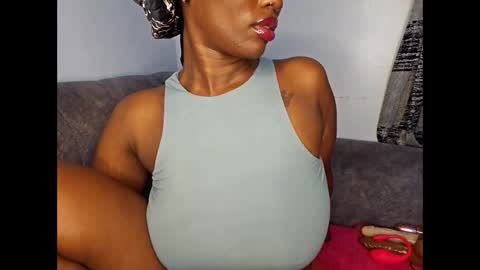 Snapshot of ebonycandymelani chatting on 10/11/25, 11:14 Ebony Melanie online show from 10/11/25, 11:14