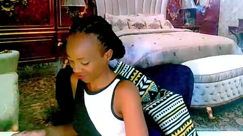 Snapshot of ebonycreamy69 chatting on 12/17/24, 07:15 Nova online show from 12/17/24, 07:15