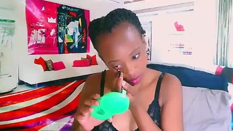 Snapshot of ebonycreamy69 chatting on 12/22/24, 06:37 Nova online show from 12/22/24, 06:37