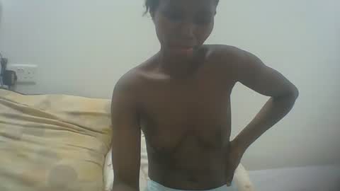 Snapshot of ebonycutegal1996 chatting on 02/24/25, 06:58 TRIZER online show from 02/24/25, 06:58