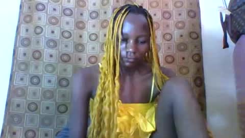 Snapshot of ebonycutegal4 chatting on 02/02/25, 06:26 MELLEN online show from 02/02/25, 06:26