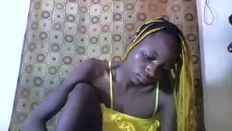 Snapshot of ebonycutegal4 chatting on 02/03/25, 06:24 MELLEN online show from 02/03/25, 06:24