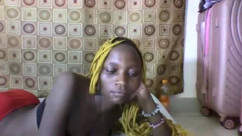 Snapshot of ebonycutegal4 chatting on 02/04/25, 08:06 MELLEN online show from 02/04/25, 08:06