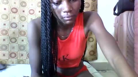 Snapshot of ebonycutegal4 chatting on 02/14/25, 05:41 MELLEN online show from 02/14/25, 05:41