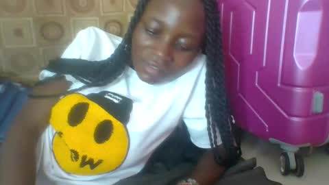 Snapshot of ebonycutegal4 chatting on 02/16/25, 09:04 MELLEN online show from 02/16/25, 09:04