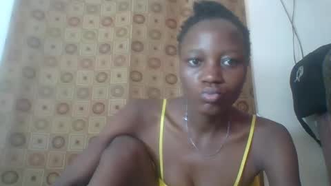 Snapshot of ebonycutegal4 chatting on 02/25/25, 06:14 MELLEN online show from 02/25/25, 06:14
