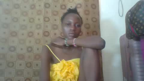 Snapshot of ebonycutegal4 chatting on 02/25/25, 09:20 MELLEN online show from 02/25/25, 09:20
