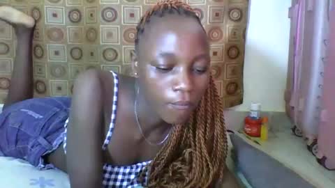 Snapshot of ebonycutegal4 chatting on 03/06/25, 08:30 MELLEN online show from 03/06/25, 08:30