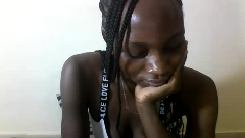 Snapshot of ebonycutegal4 chatting on 09/10/25, 07:03 MELLEN online show from 09/10/25, 07:03