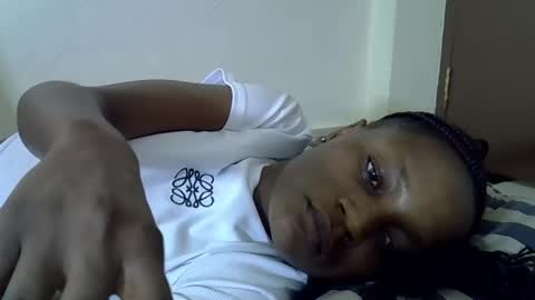 Snapshot of ebonycutegal4 chatting on 09/15/25, 08:31 MELLEN online show from 09/15/25, 08:31