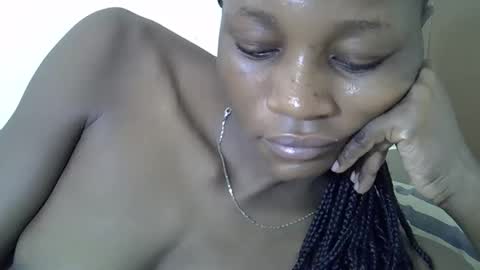 Snapshot of ebonycutegal4 chatting on 09/18/25, 09:00 MELLEN online show from 09/18/25, 09:00