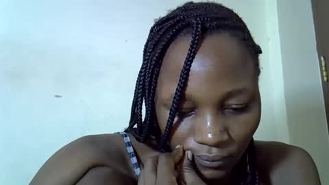 Snapshot of ebonycutegal4 chatting on 09/30/25, 10:09 MELLEN online show from 09/30/25, 10:09