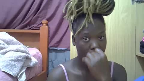 ebonydora online show from 12/17/25, 02:50