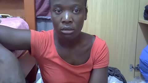 ebonydora online show from 12/17/25, 09:10