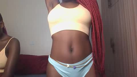 Snapshot of ebonydreamgirl_ chatting on 09/24/25, 05:38 ebonydreamgirl_ online show from 09/24/25, 05:38
