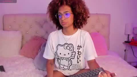 Snapshot of ebonygoddes03 chatting on 12/10/24, 09:00 Queen Ebony online show from 12/10/24, 09:00