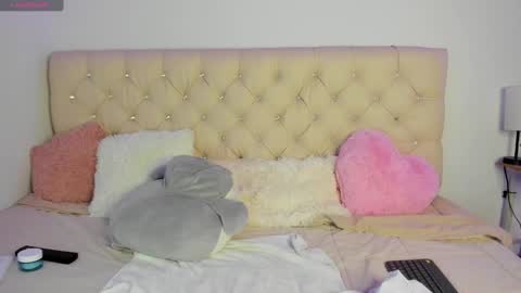 Snapshot of ebonygoddes03 chatting on 12/23/24, 11:39 Queen Ebony online show from 12/23/24, 11:39