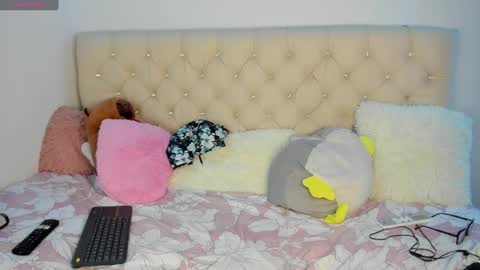 Snapshot of ebonygoddes03 chatting on 03/06/25, 02:19 Queen Ebony online show from 03/06/25, 02:19