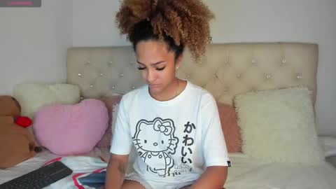 Snapshot of ebonygoddes03 chatting on 10/21/25, 09:26 Queen Ebony online show from 10/21/25, 09:26