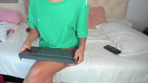 Snapshot of ebonygoddes03 chatting on 11/02/25, 08:00 Queen Ebony online show from 11/02/25, 08:00