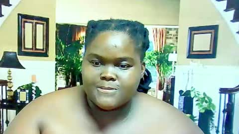 ebonyhotbuns4u2luv online show from 02/12/25, 10:24