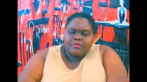 ebonyhotbuns4u2luv online show from 10/27/25, 10:47