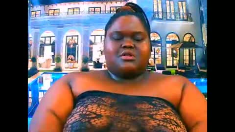 ebonyhotbuns4u2luv online show from 04/14/26, 06:58