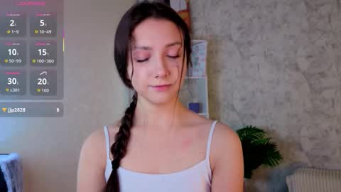 Milly online show from 11/08/25, 03:18