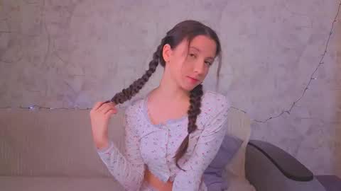 Milly online show from 12/18/25, 03:45