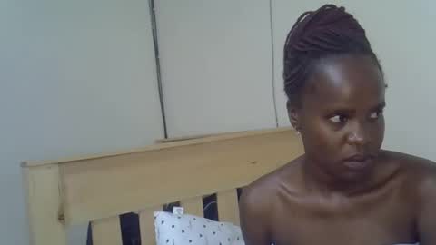 Snapshot of ebonyluxe12 chatting on 04/04/26, 12:02 Ebony Luxe online show from 04/04/26, 12:02