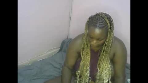 ebonymayahh online show from 05/17/26, 12:01