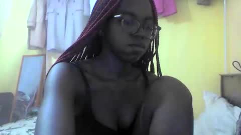 Snapshot of ebonymuse2 chatting on 02/13/26, 10:22 Ebonymuse2 online show from 02/13/26, 10:22